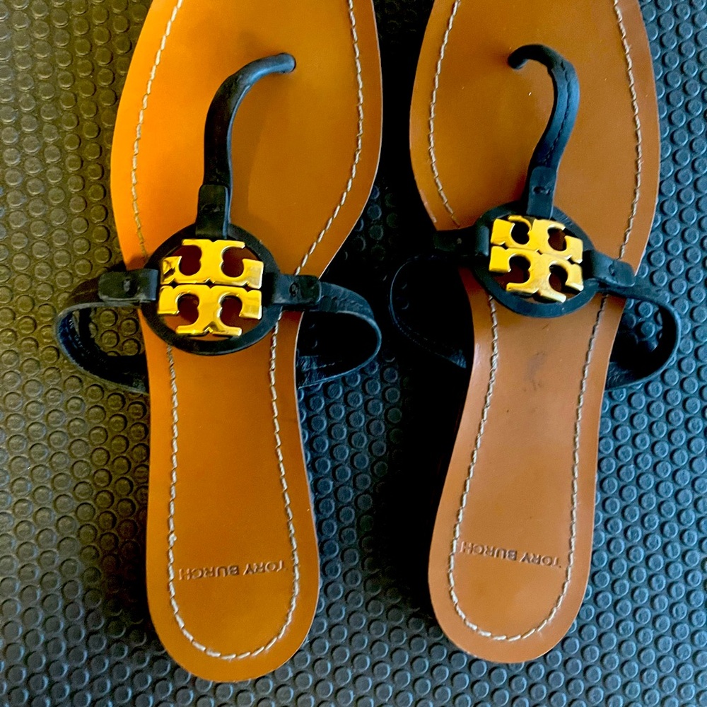 Tory Burch Mini Miller Flip flop